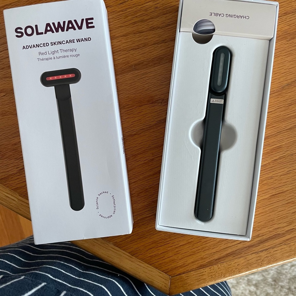 Black solawave like new